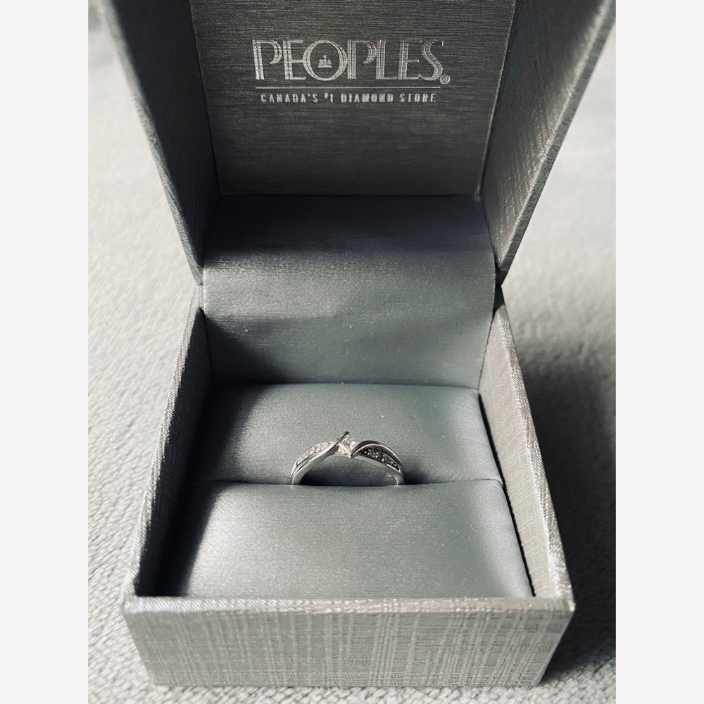 People’s Diamond Ring